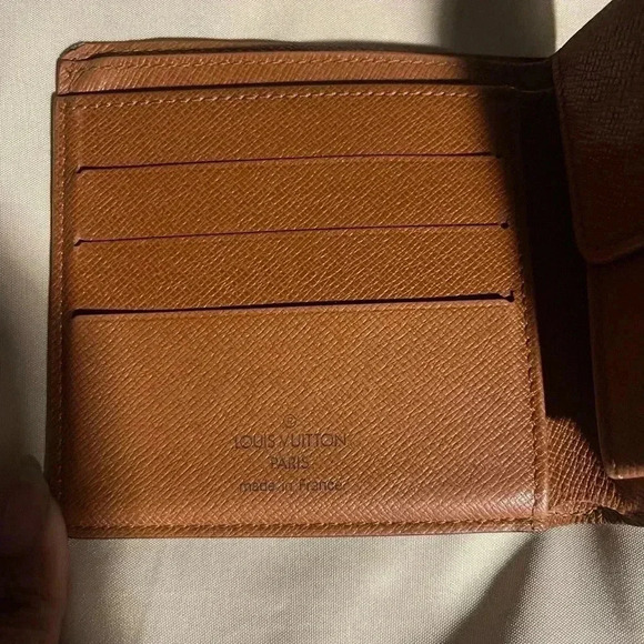 💥Host Pick💥 Louis Vuitton Mens Monogram Wallet w/Dust Bag - Picture 2 of 12